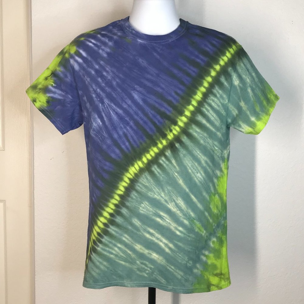 New Tie Dye S/S T-Shirt | Medium - Picture 3 of 6